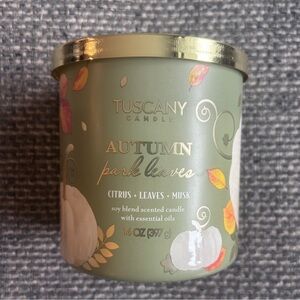 Autumn Park Leaves Scented Candle - Green and Gold
